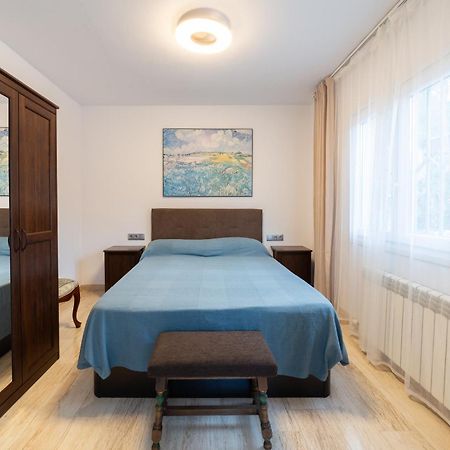 Silom House Villa Sant Pere De Ribes Bagian luar foto