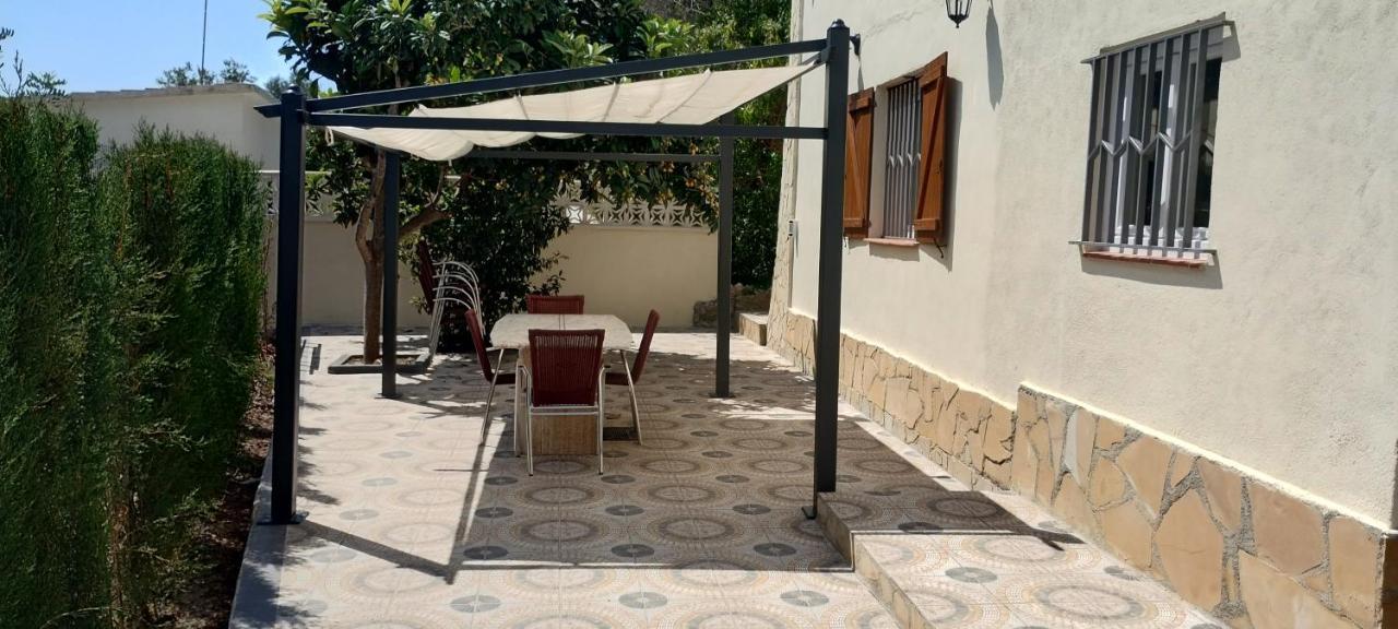 Silom House Villa Sant Pere De Ribes Bagian luar foto
