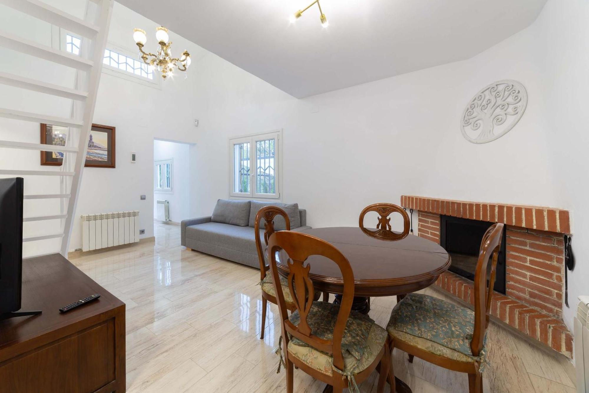 Silom House Villa Sant Pere De Ribes Bagian luar foto