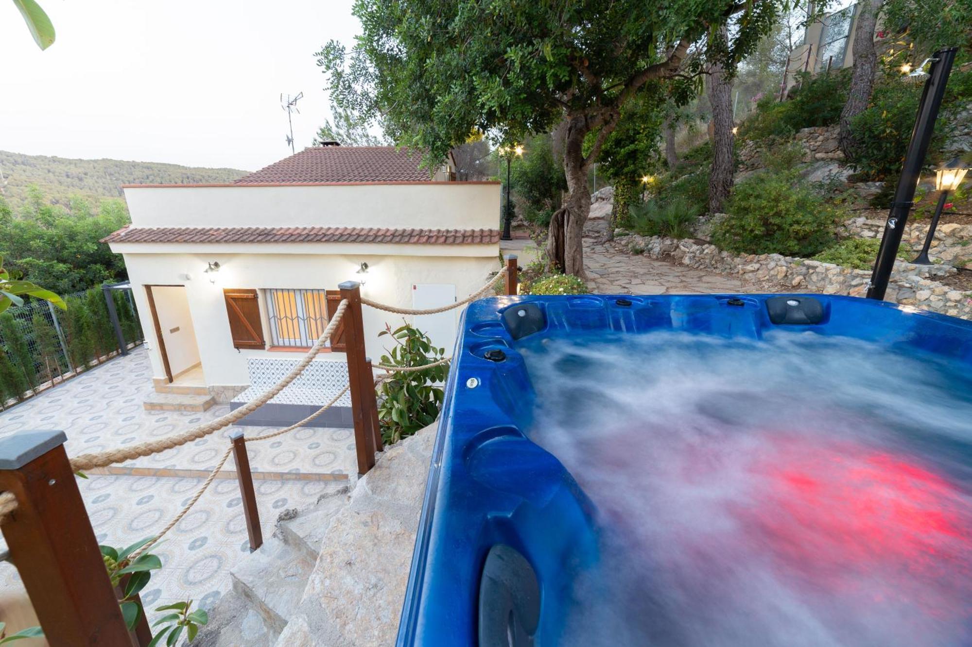 Silom House Villa Sant Pere De Ribes Bagian luar foto