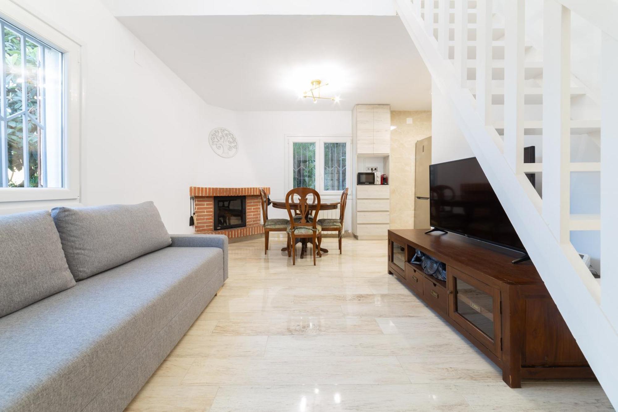Silom House Villa Sant Pere De Ribes Bagian luar foto